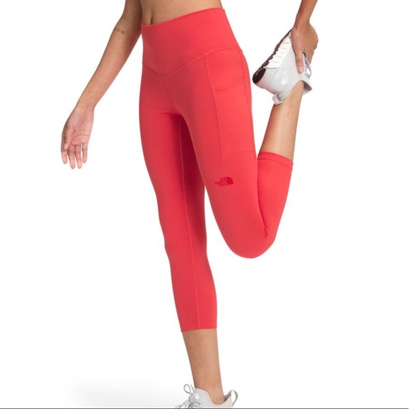 The North Face Pants - NWT NORTH FACE wander high rise capri leggings